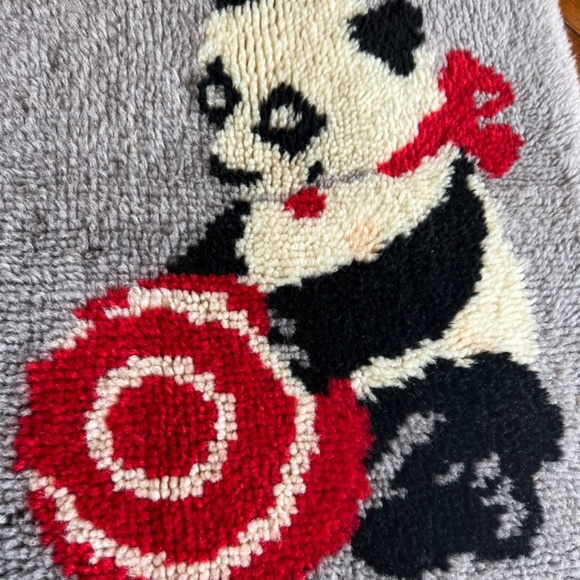Vintage Handmade Latch Hook Shag Rug Panda Bear Playroom Nursery Bathroom - Picture 5 of 11